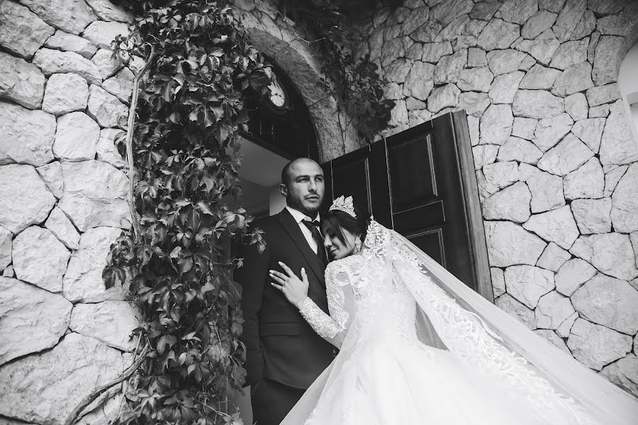 Wedding photographer Viktoriya Sklyar (sklyarstudio). Photo of 12 February 2022