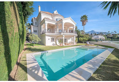 House with pool and terrace 18