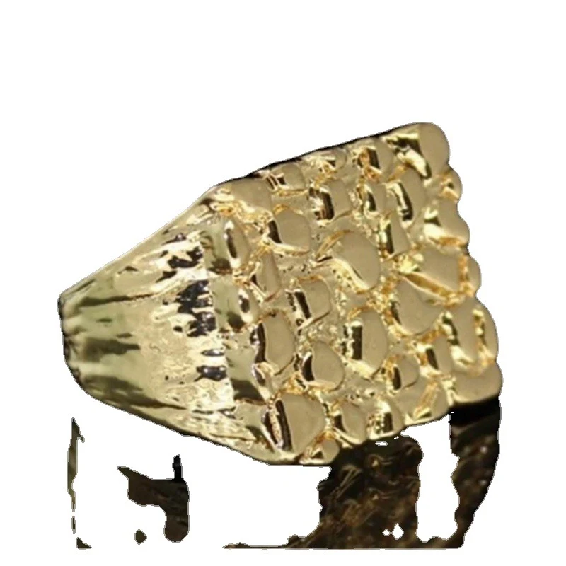 Title 2, Bague dorée à motif géométrique carré, design é...