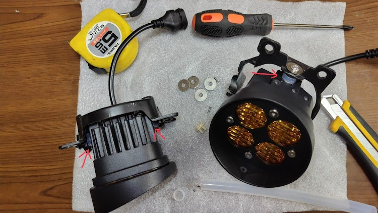 シビックタイプRのDIY・DIYカスタム・カブらないスタイル・DIYは自己満足・サーチライト風に関するカスタム事例の投稿画像6枚目