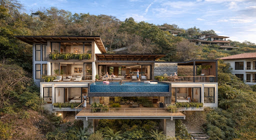 House with pool 1
