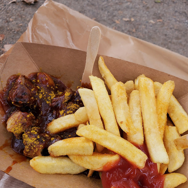 Absolutely delicious curry and fries.