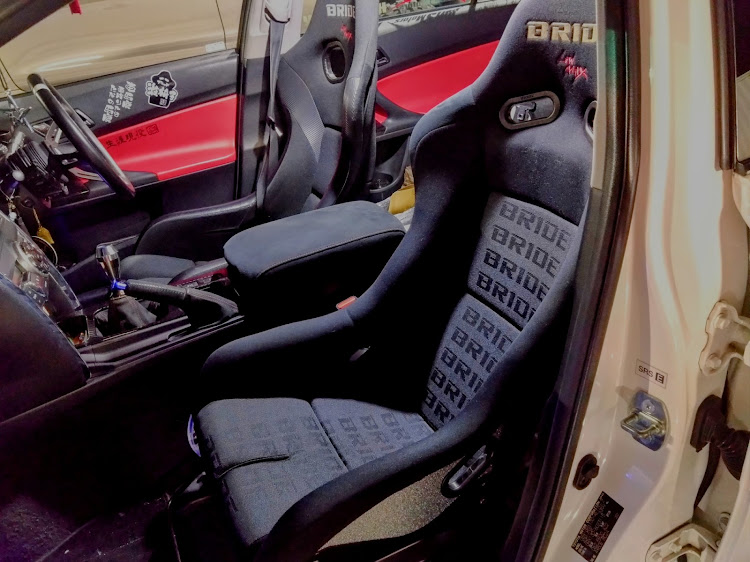 マークXのブリッド vios3・助手席もフルバケw・マークXドリフト・明日は…に関するカスタム事例の投稿画像2枚目