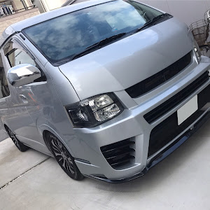 ハイエースバン
