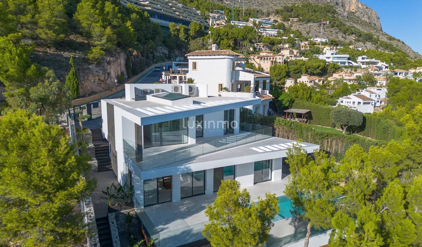 House with pool and terrace Altea