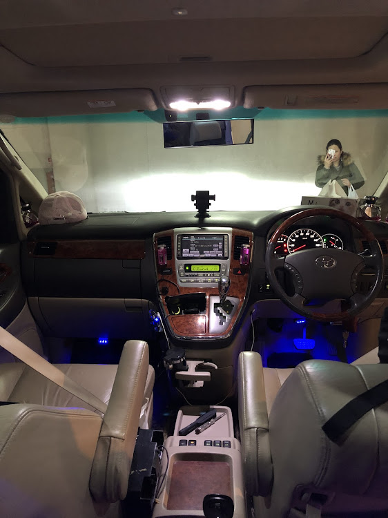 アルファードの2018ベストショットに関するカスタム事例の投稿画像2枚目