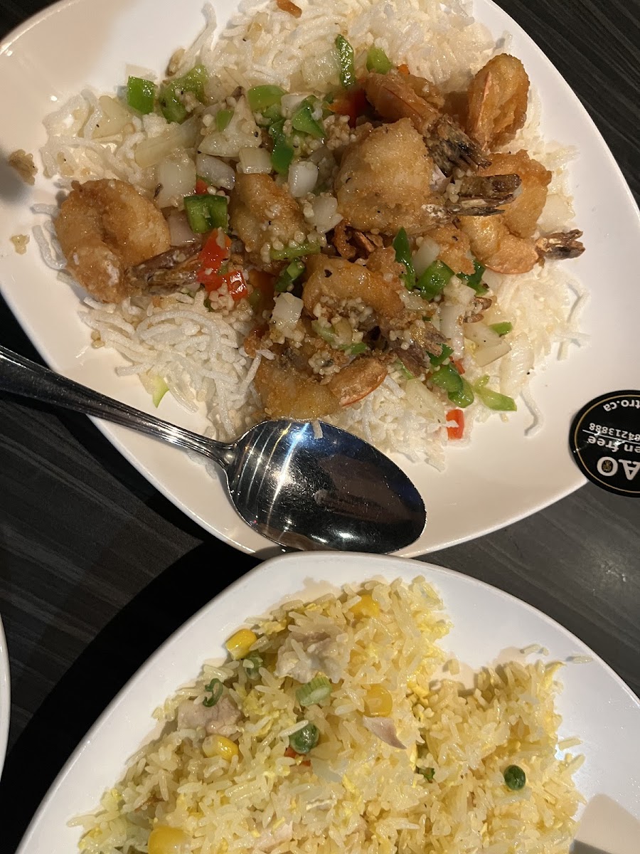 Salt & pepper shrimp, chicken fried rice