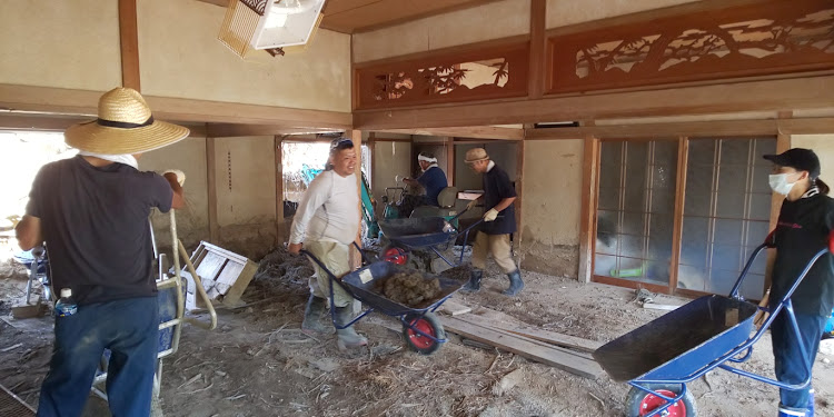 カローラフィールダーの広島県・呉市・安浦町・泥出し作業に関するカスタム事例の投稿画像15枚目