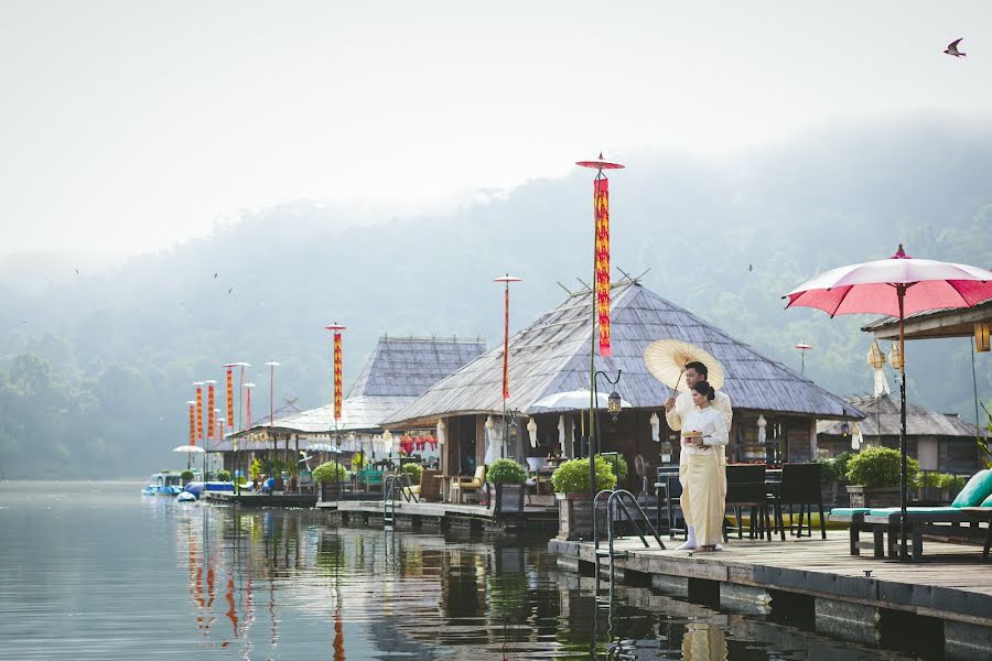 Fotografer pernikahan Suriyathepjuti Tinanop (suriyathepjuti). Foto tanggal 14 April 2018