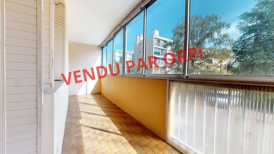 Vente appartement 2 pièces 80 m² à Bron (69500), 220 000 €