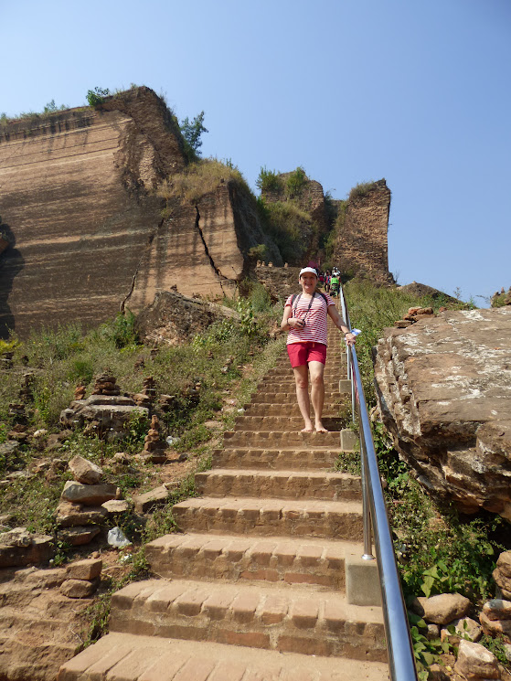 MINGUN PAGODA (PAHTODAWYI)