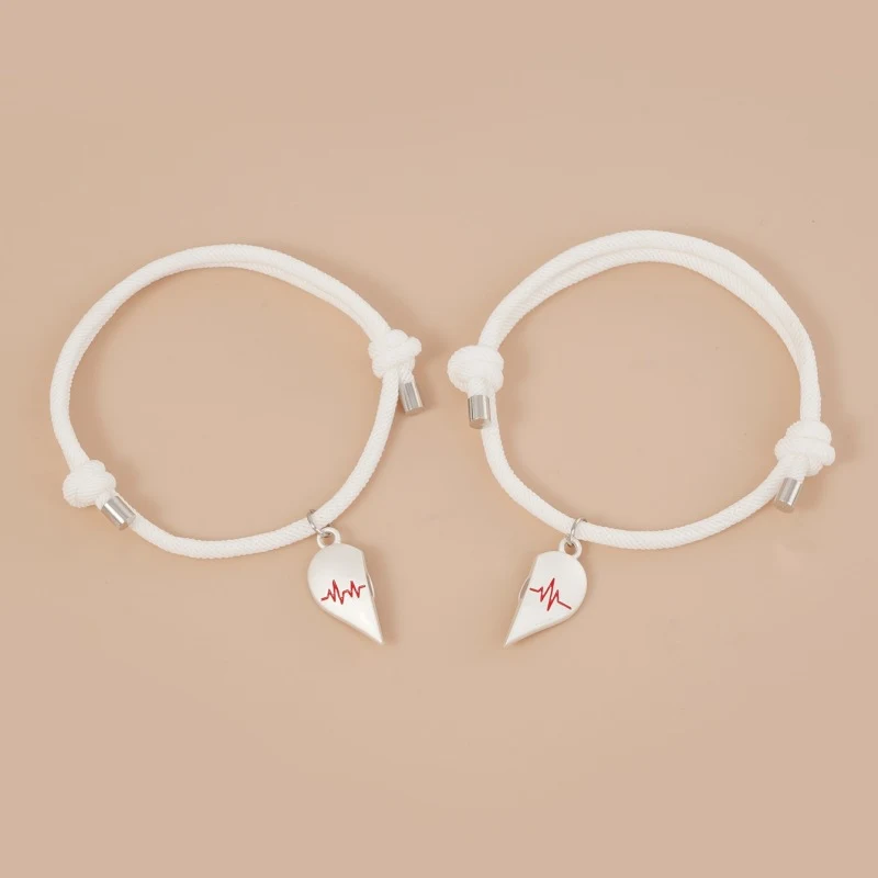 Hartvormige magnetische gesp armband voor koppels, creatieve legering, Europese en Amerikaanse stijl, unieke persoonlijkheid, perfect cadeau voor geliefden, eeuwigdurende liefde.