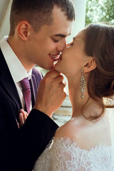 Fotografo di matrimoni Lena Anya (iennifer). Foto del 12 ottobre 2019