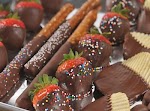 Dark Chocolate Dipped Strawberries &amp; Snacks was pinched from <a href="http://www.verybestbaking.com/recipes/144811/Dark-Chocolate-Dipped-Strawberries--Snacks/detail.aspx?cmp=FB_recipe_04-07-13" target="_blank">www.verybestbaking.com.</a>