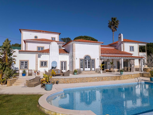 Villa with pool and terrace 1