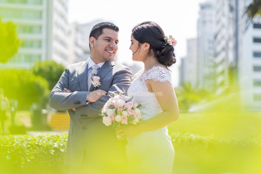 Fotografo di matrimoni Leonardo Rivera (contraluzfilms). Foto del 1 marzo 2021