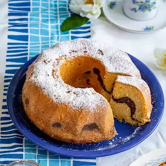 Instant Pot Mint Chip Bundt Cake Recipe - Sweet Pea's Kitchen