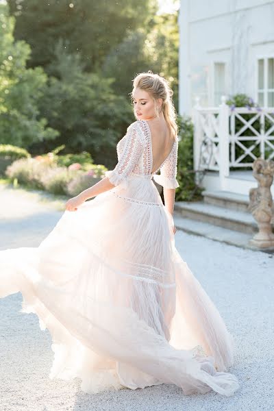 ช่างภาพงานแต่งงาน Elena Vazhenina (weddingprague) ภาพเมื่อ 6 กันยายน 2019