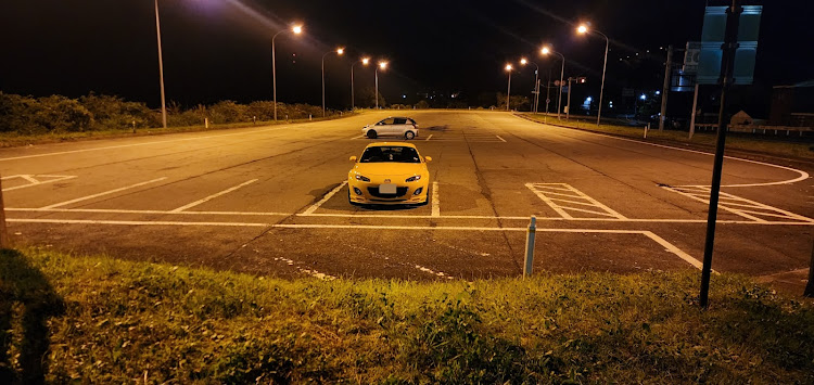 ロードスターのNC2ロードスター(≧▽≦)／・サンフラワーイエローです。(*´▽｀*)・(　-∀・)📷️✨　✨🚘️✨に関するカスタム事例の投稿画像6枚目