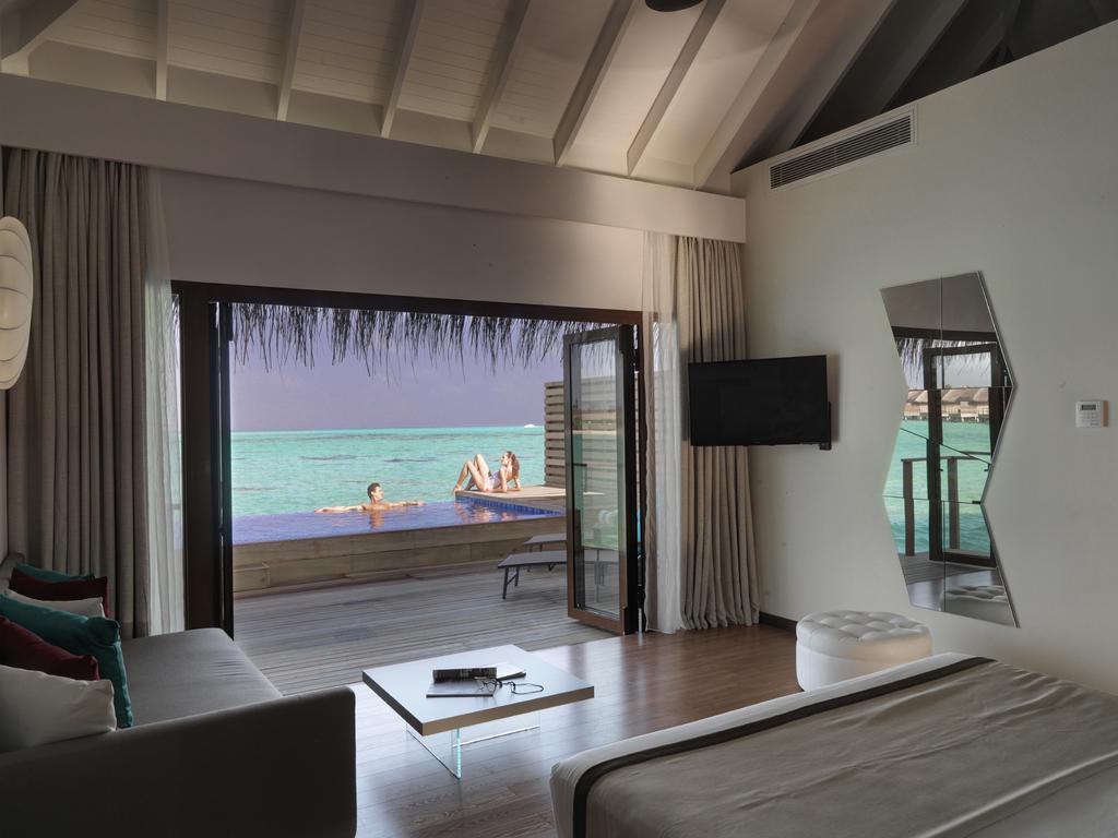 cocoon-maldives-lagoon-suite-with-private-pool_15578834712.jpg