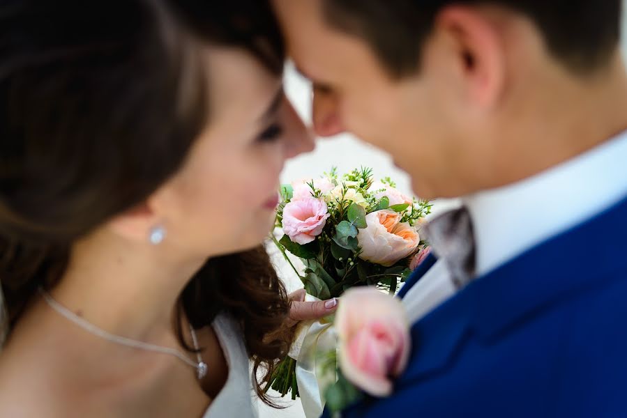 Fotógrafo de bodas Yuriy Syromyatnikov (yurilipphoto). Foto del 28 de septiembre 2016