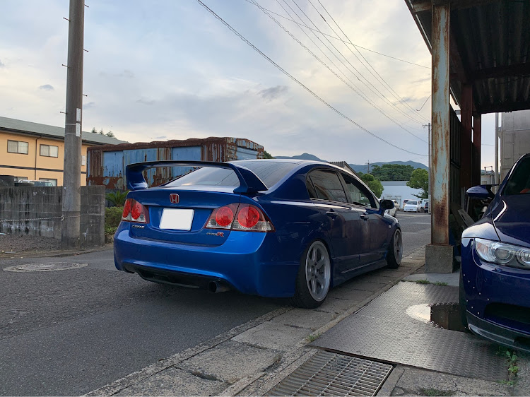 シビックのホイール交換・#レッドメモリーに関するカスタム事例の投稿画像3枚目
