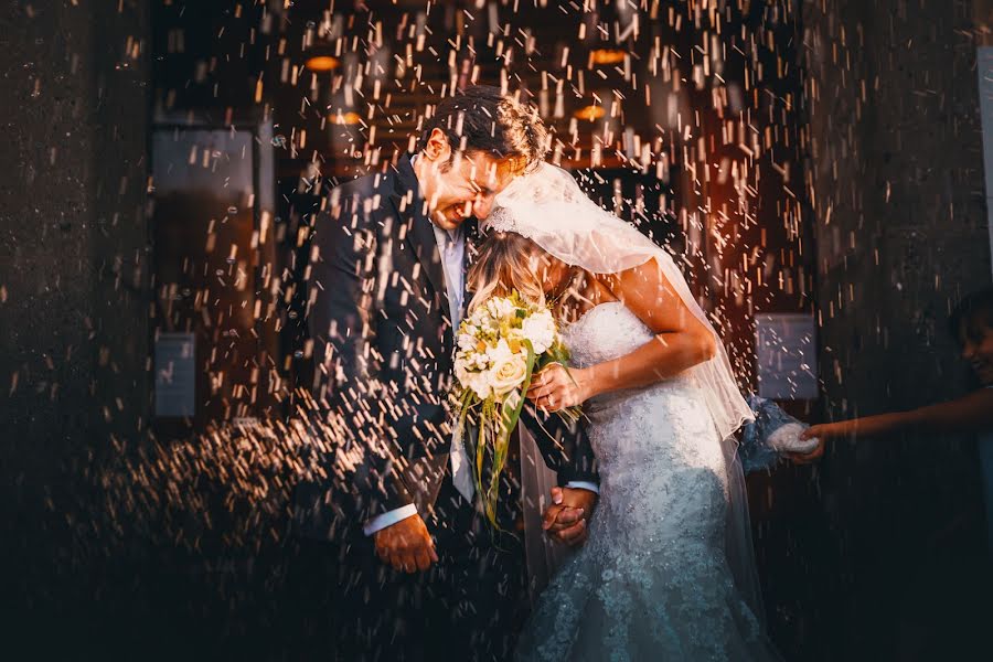 Vestuvių fotografas Alessio Martinelli (blackandlight). Nuotrauka 2021 balandžio 13