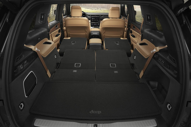 With the second and third row seating folded flat the Grand Cherokee L offers 2,396l of cargo space.