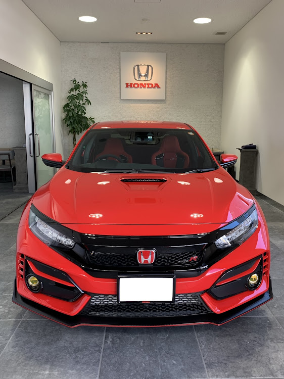 シビックタイプRのFK8・FK8シビックタイプR・シビックタイプR・HONDA・マフラーに関するカスタム事例の投稿画像1枚目