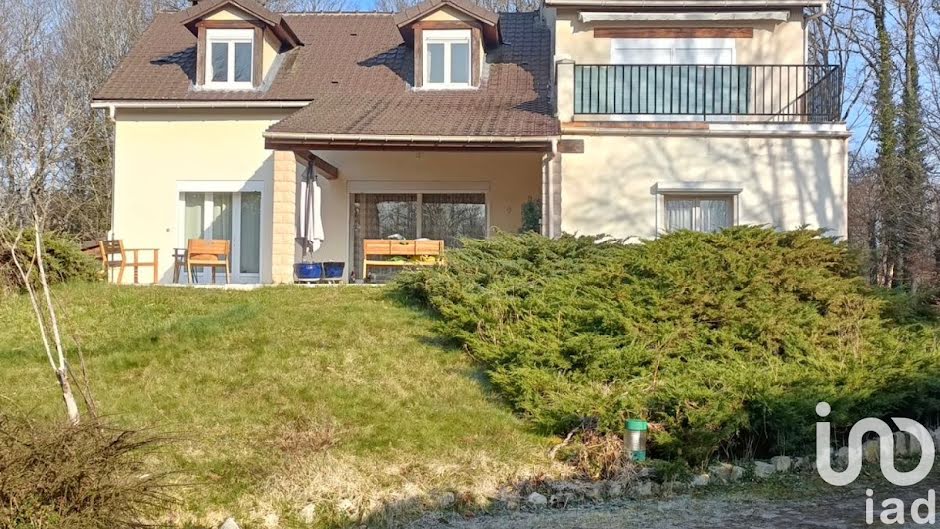 Vente maison 7 pièces 140 m² à Bazoches-sur-le-Betz (45210), 199 000 €