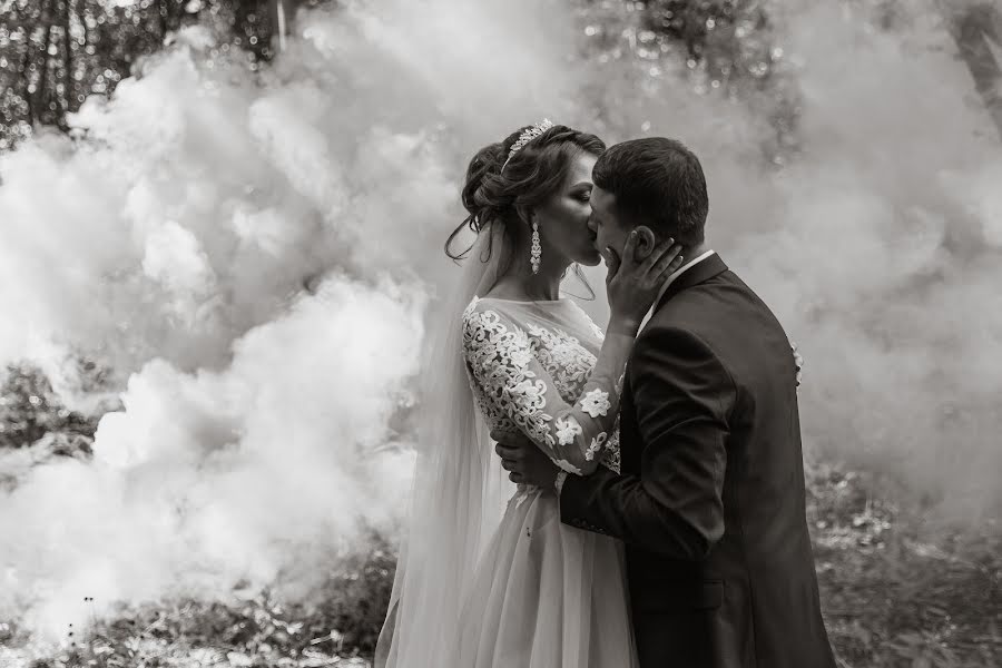 Wedding photographer Anna Sushkova (anich). Photo of 29 May 2019