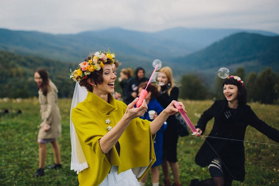 Fotógrafo de casamento Viktor Demin (victordyomin). Foto de 20 de abril 2018