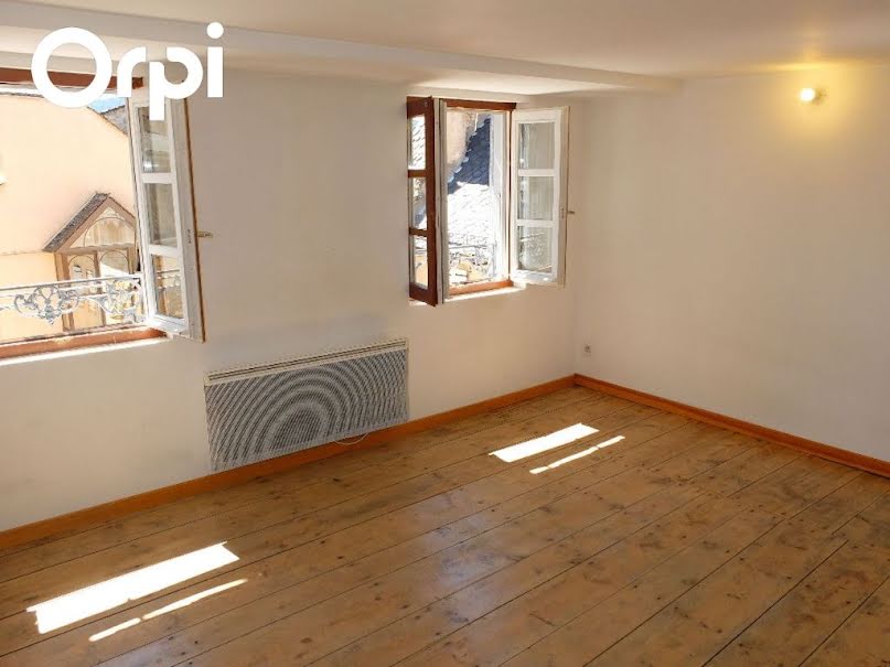 Location  appartement 1 pièce 19 m² à Mende (48000), 308 €