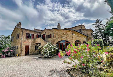 Villa avec piscine et jardin 4