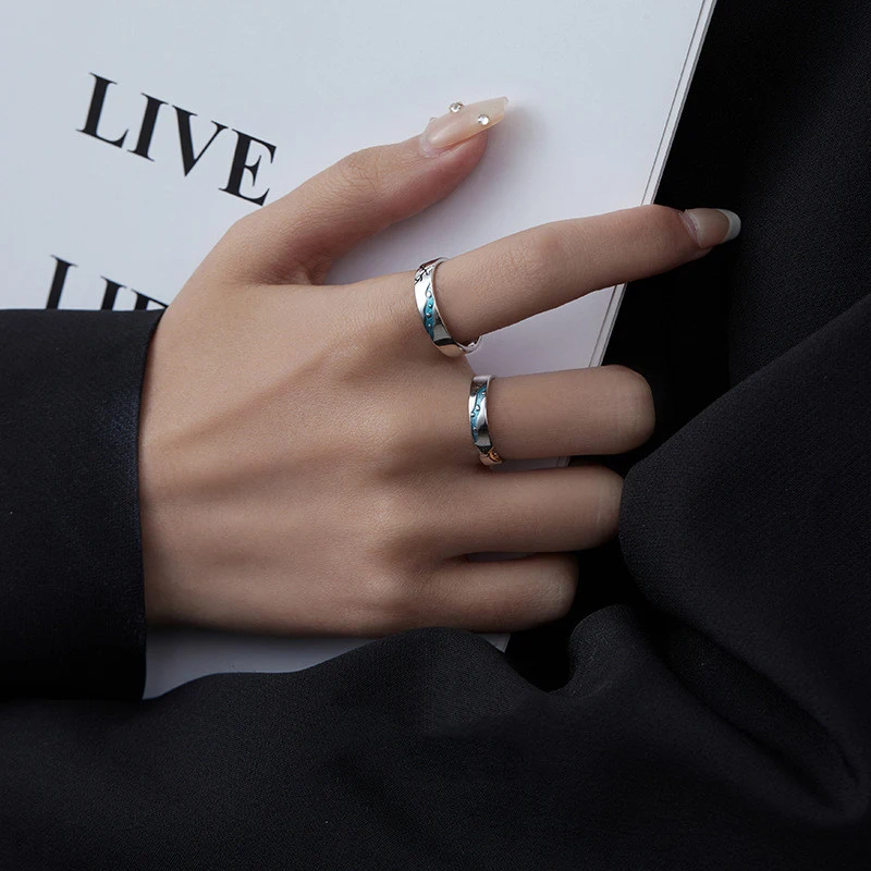 Bague de couple en argent sterling S925 avec cerf sous un banian, cadeau romantique et symbolique pour votre amour.