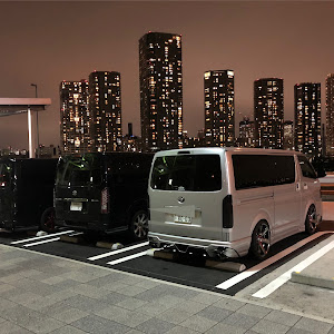 ハイエースバン