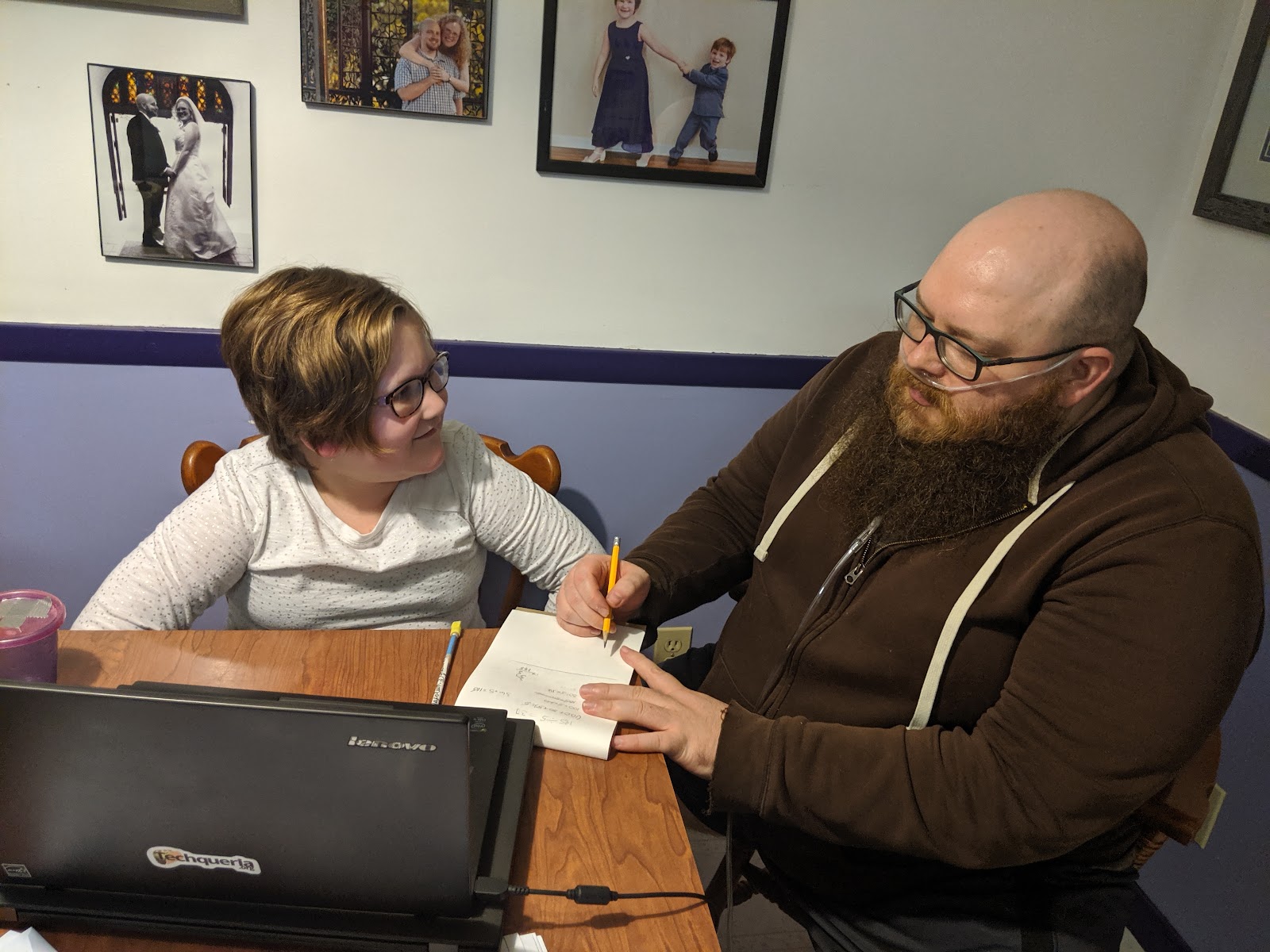 dad-daughter-study-together