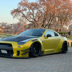 NISSAN GT-R R35