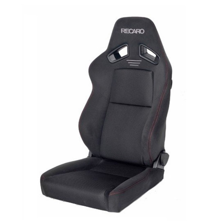 エブリイワゴンの爆弾低気圧・さむい(((ﾟ〰ﾟ)))・レカロシートに関するカスタム事例の投稿画像2枚目