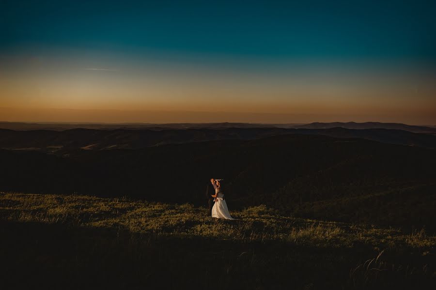 Fotografo di matrimoni Maciek Januszewski (maciekjanuszews). Foto del 27 aprile 2017