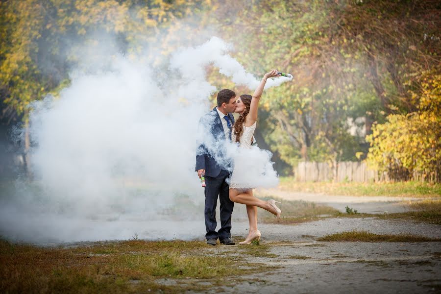 Fotógrafo de casamento Vyacheslav Alenichkin (vyacheslaw). Foto de 28 de setembro 2015