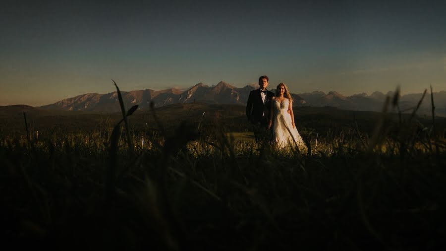 Fotógrafo de casamento Marcin Dąbrowski (jmphotoarist). Foto de 28 de junho 2022