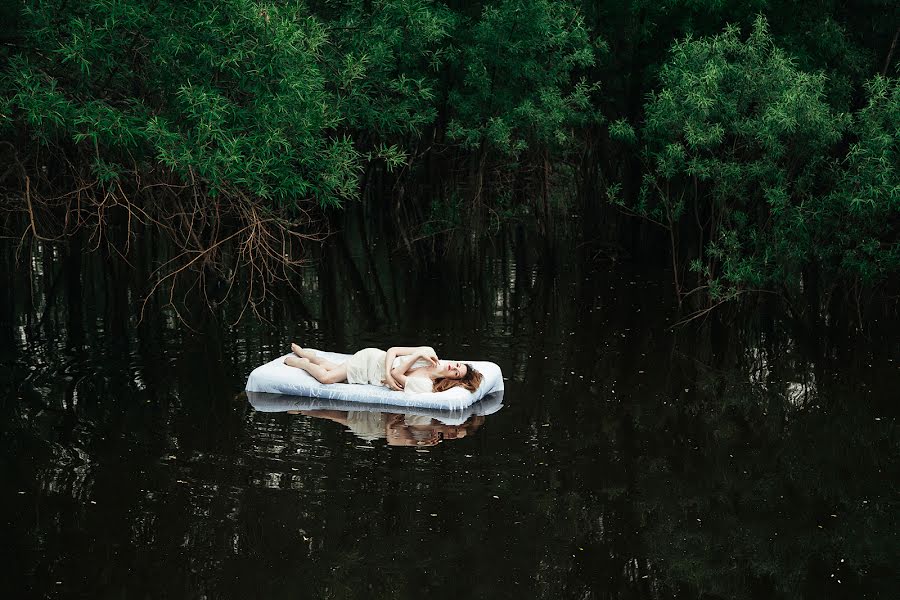 Wedding photographer Mikhail Batenev (mikebatenev). Photo of 28 June 2016