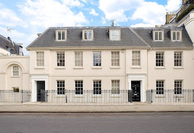 House with terrace 1