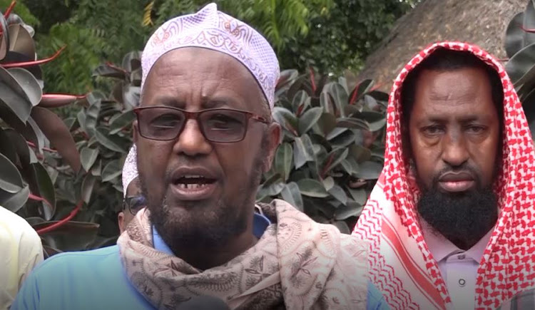 Sheikh Hassan Amey speaking to the press in Garissa town on Thursday, October 6.