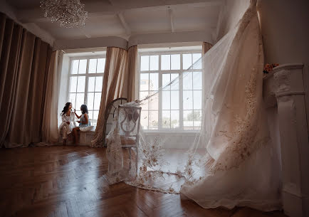 Fotógrafo de casamento Mariya Averina (avemaria). Foto de 15 de novembro 2019