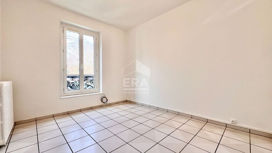 Vente appartement 3 pièces 47.26 m² à Corbeil-Essonnes (91100), 136 800 €