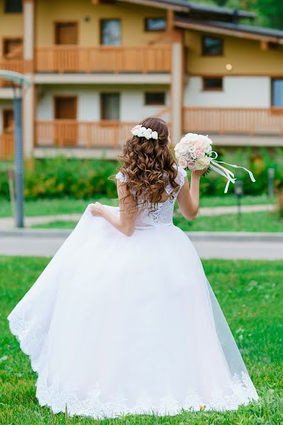 Wedding photographer Olga Vasileva (olgakapelka). Photo of 28 September 2017