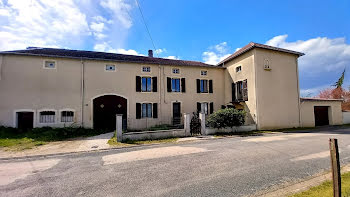 ferme à Saulxures-lès-Bulgnéville (88)