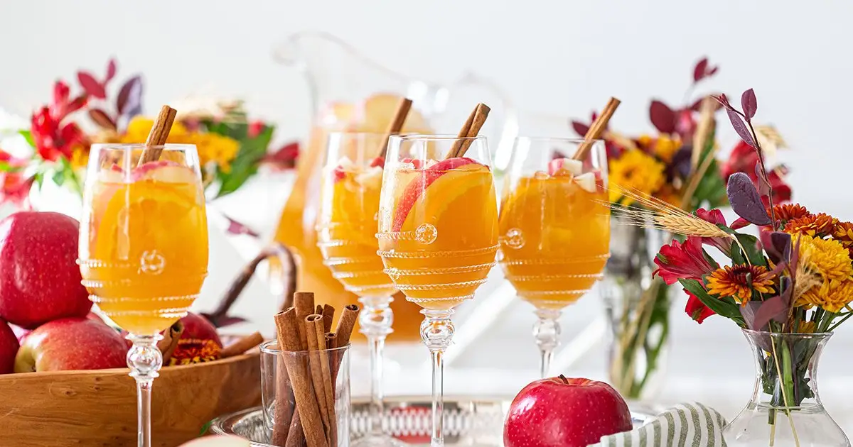 Apple Cider Mimosas Recipe - Diethood